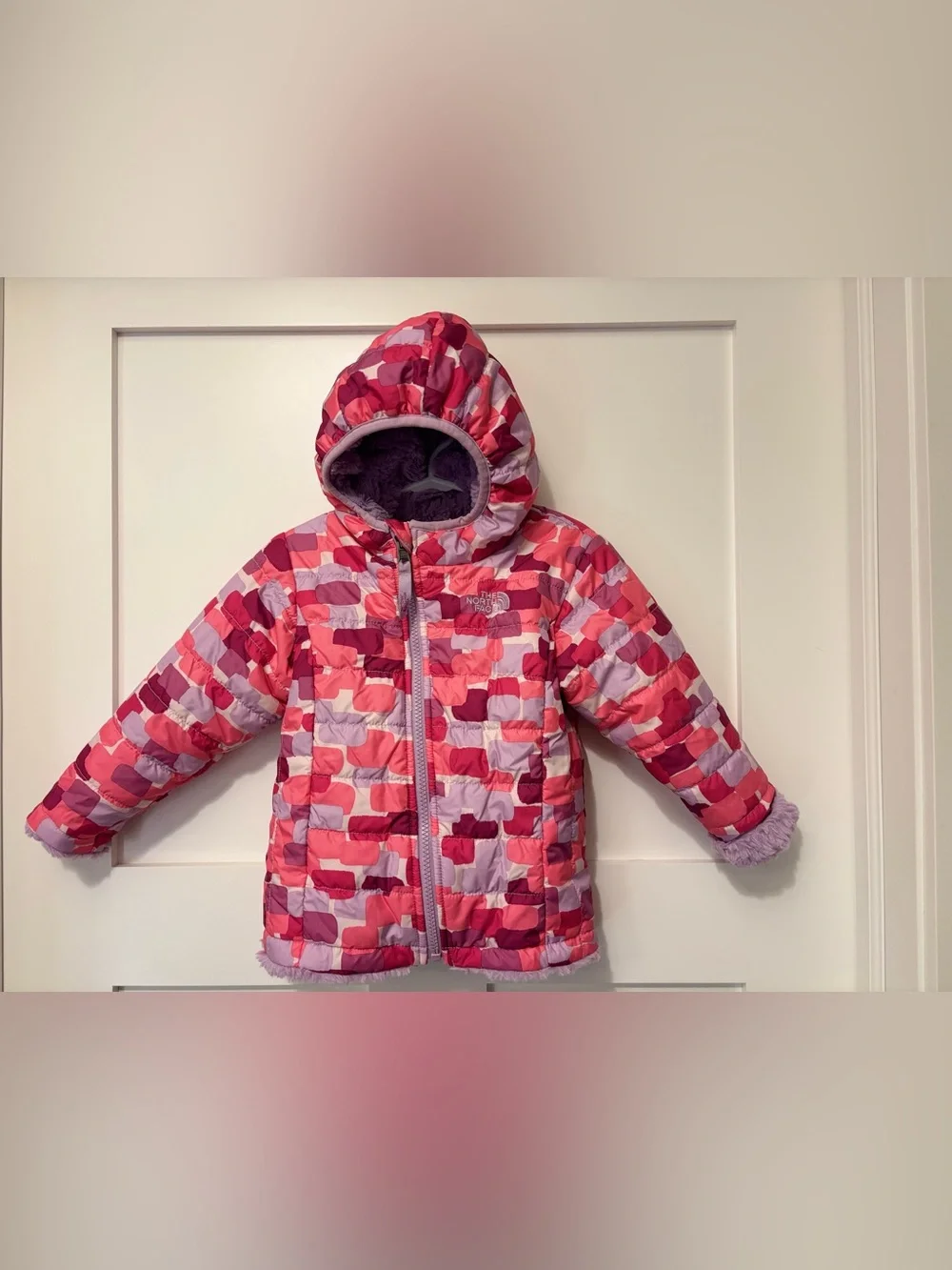 The North Face Girls' Pink & Purple Patterned Hooded Puffer Jacket